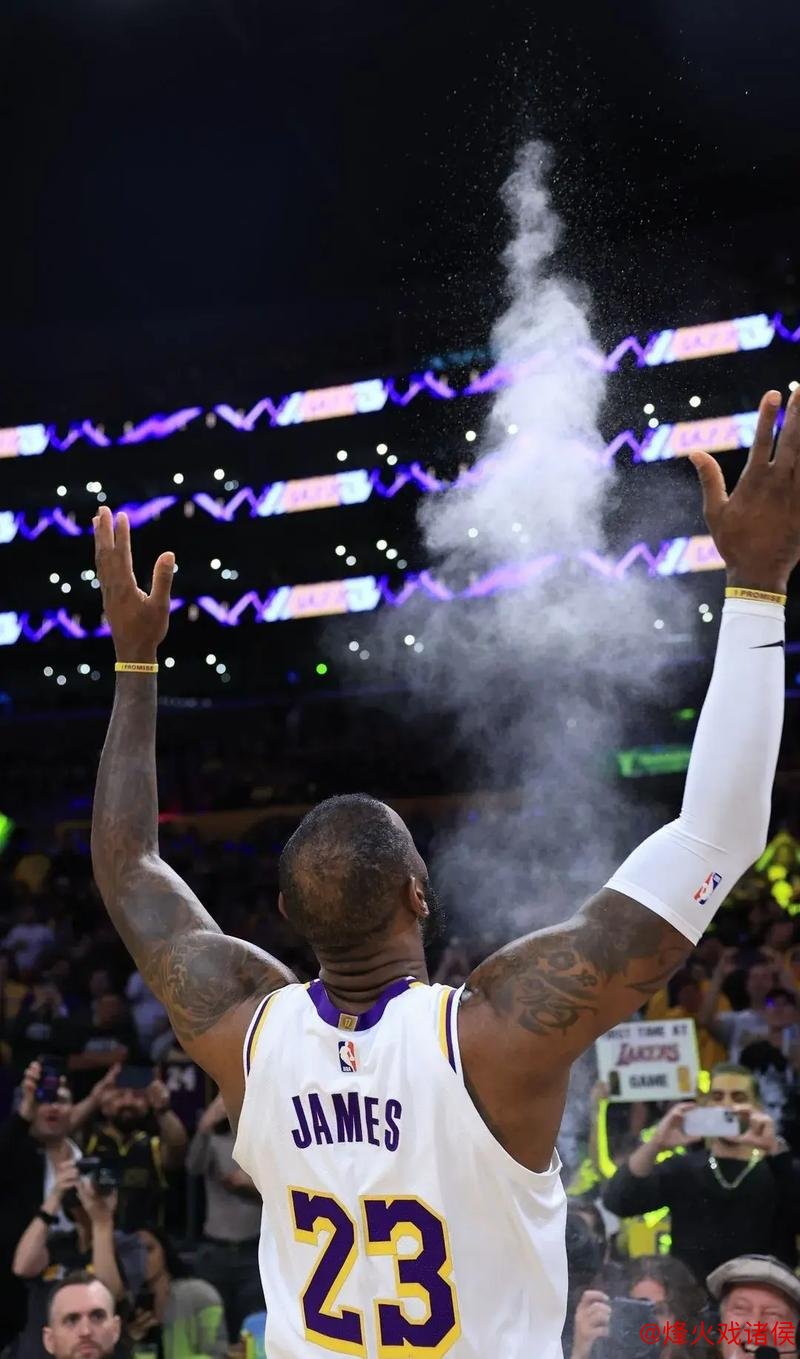 NBA新赛季展望：冠军争夺扑朔迷离，詹杜库辉煌难再