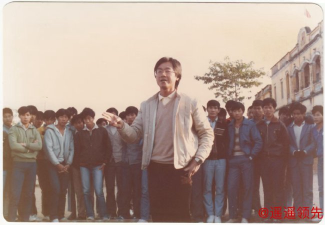 戴耀宗在桂山中学的宣讲会上